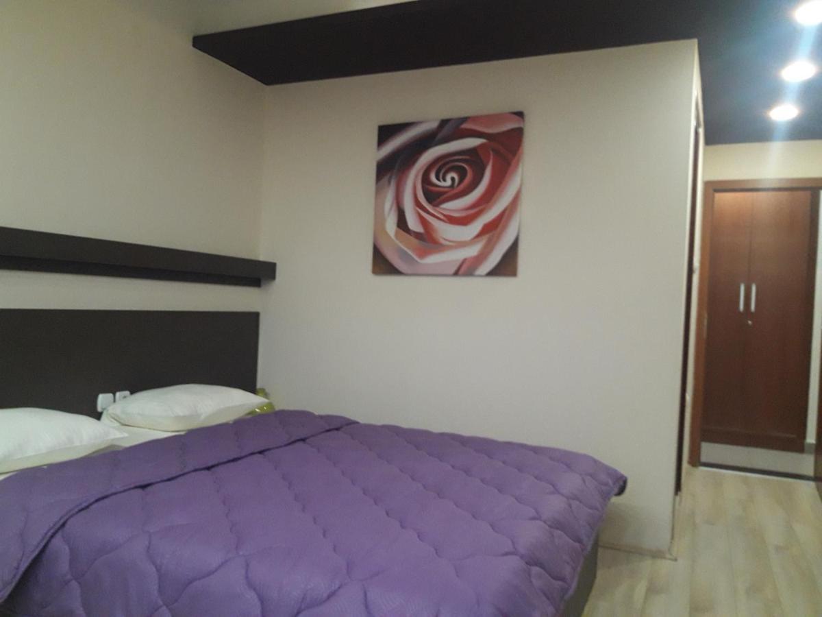 Hotel Prenociste Konstantin 2008 à Ni Extérieur photo