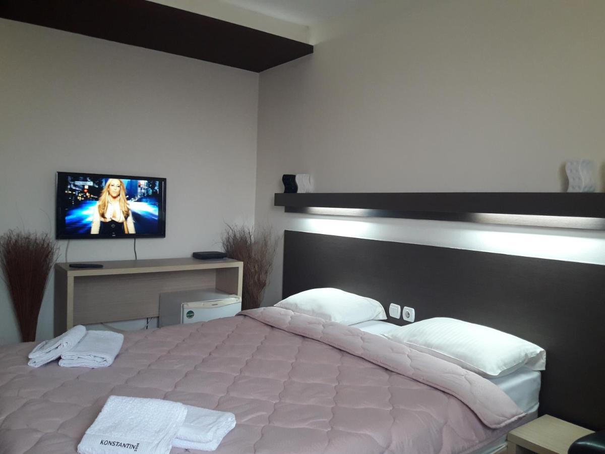 Hotel Prenociste Konstantin 2008 à Ni Extérieur photo