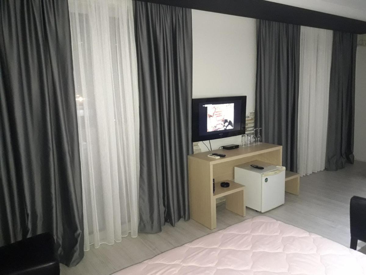Hotel Prenociste Konstantin 2008 à Ni Extérieur photo